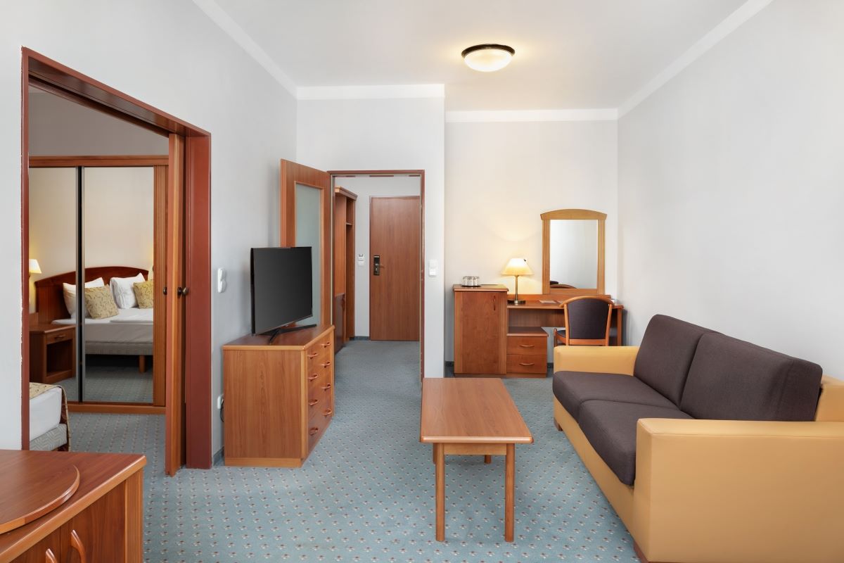 Karos Spa-Apartman dnevna soba.jpg