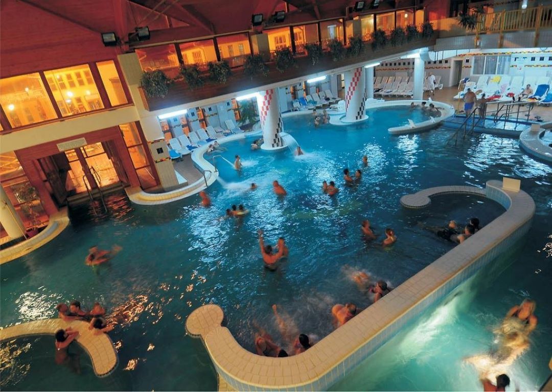 Forras Zalakaros Hotel-Unutrasnji bazen.jpg