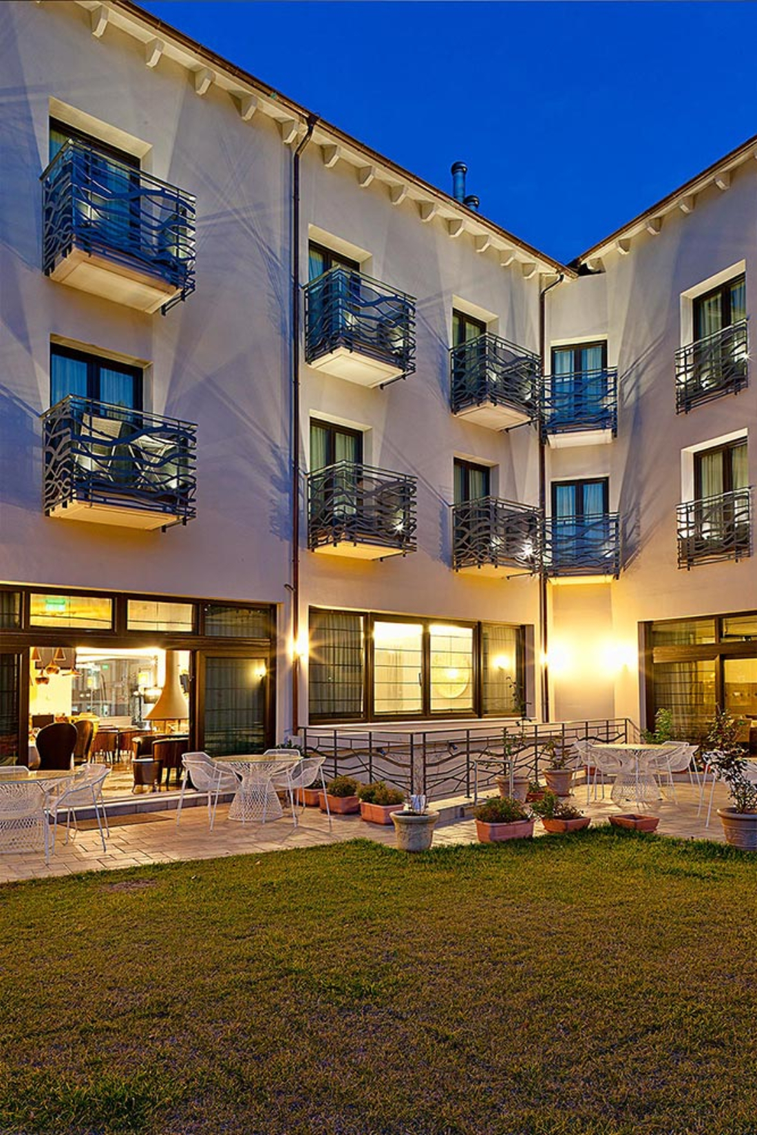 Kalavrita Canyon Hotel & Spa izgled od spolja.jpg