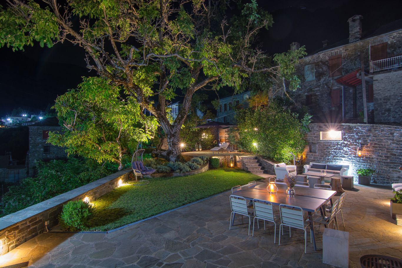 5 Senses Villas bašta.jpg