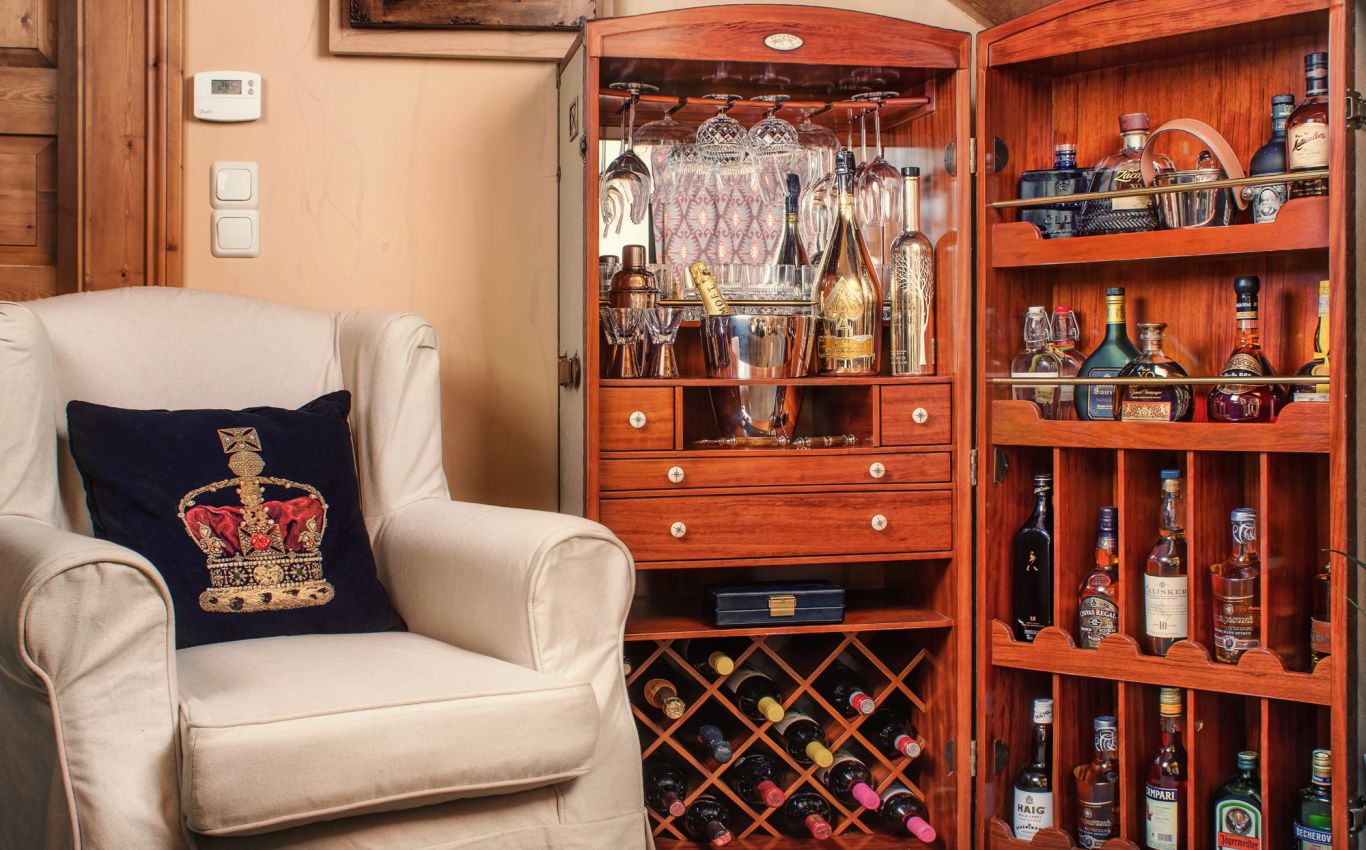 5 Senses Villas vinski podrum.jpg