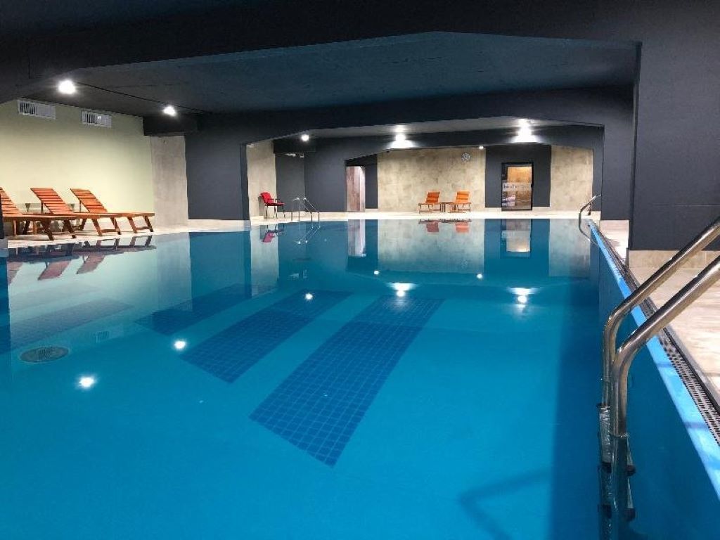 Zepter Hotel Vrnjacka Banja-Zatvoreni bazen.jpg