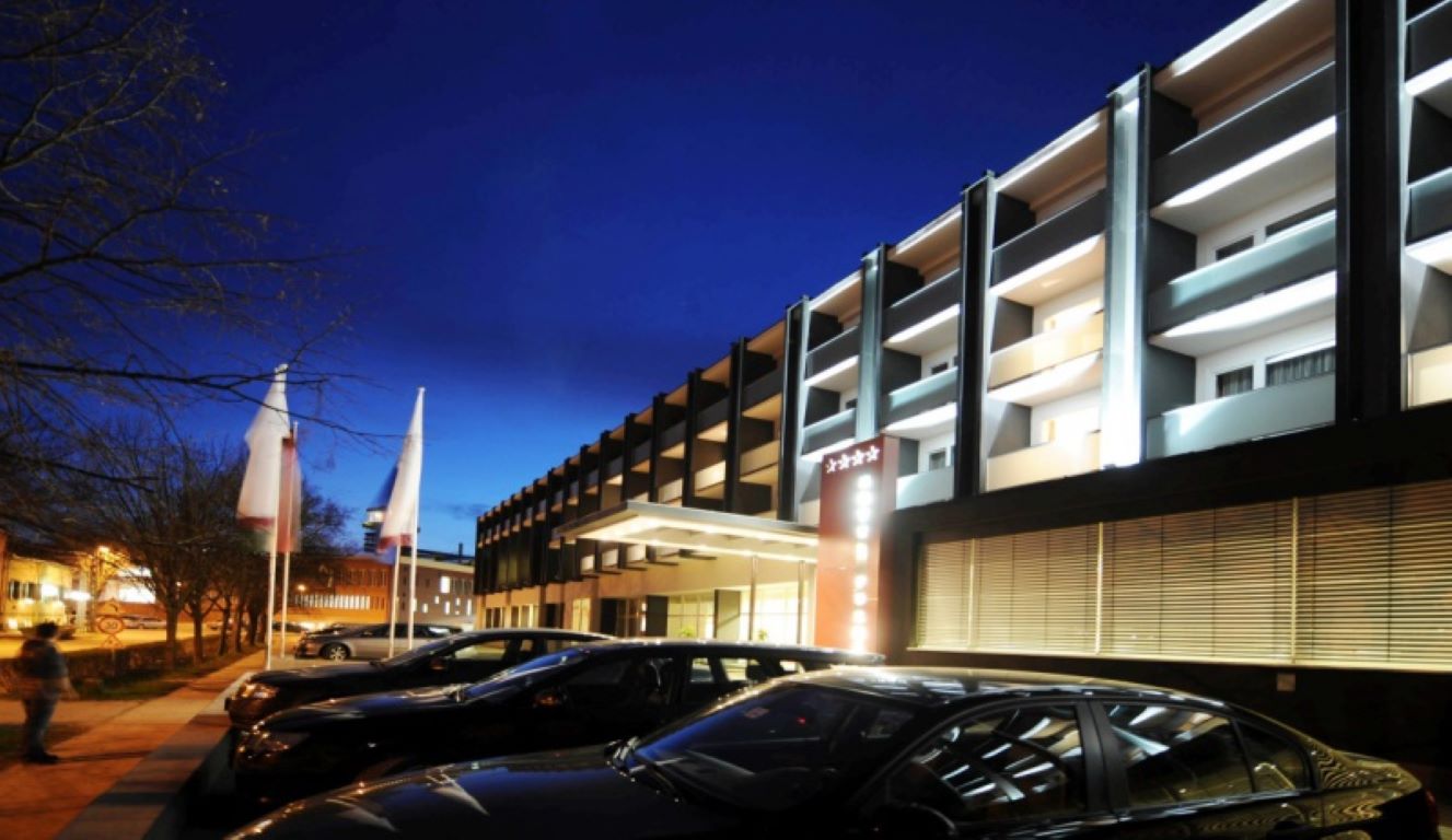 Hunguest Hotel Forras-Spoljasnji izgled.jpg