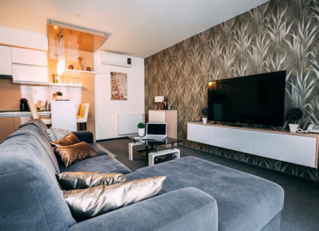 Hotel Auris-Deluxe porodican suite.jpg