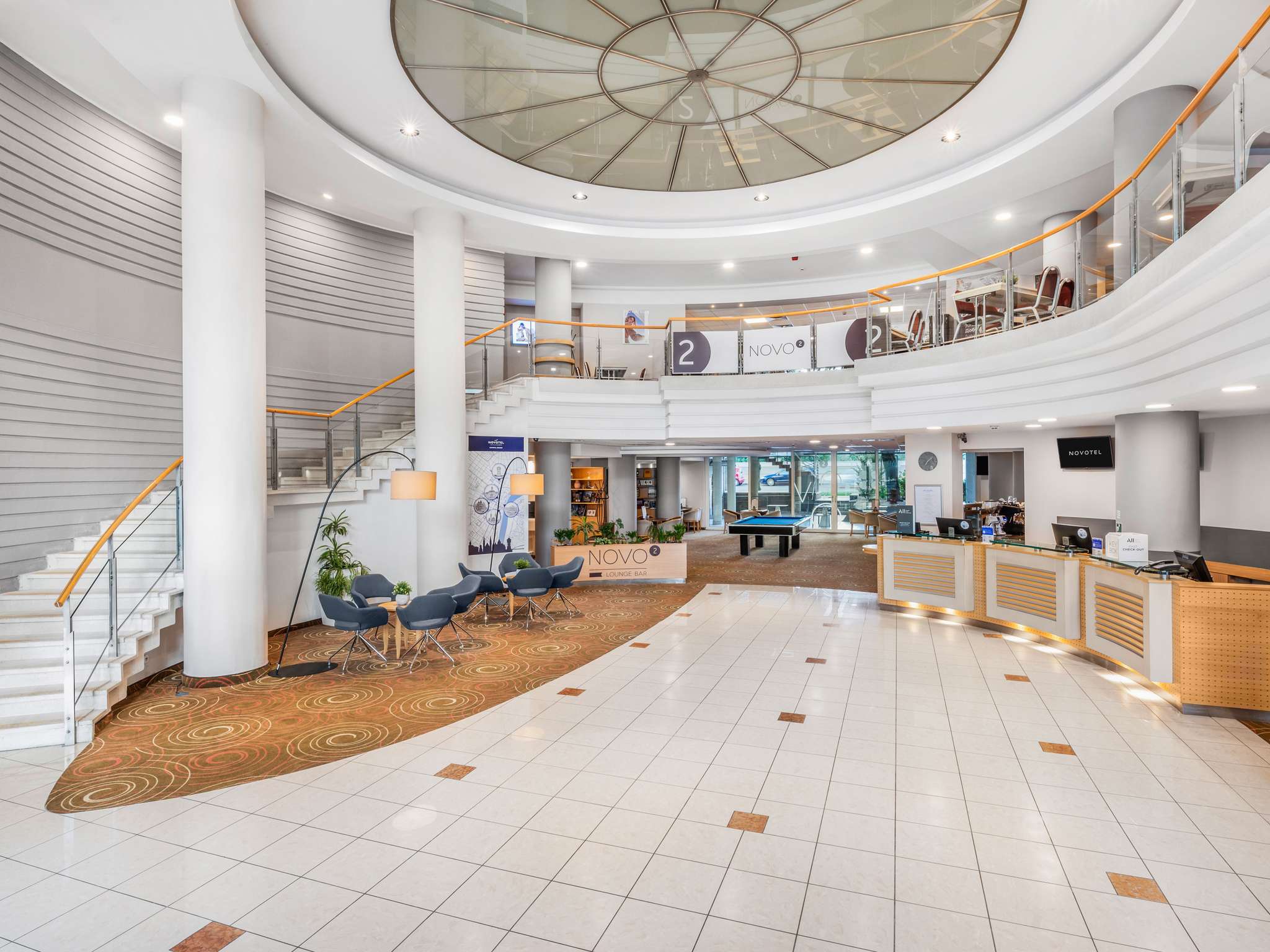 Novotel Szeged-Enterijer hotela.jpg
