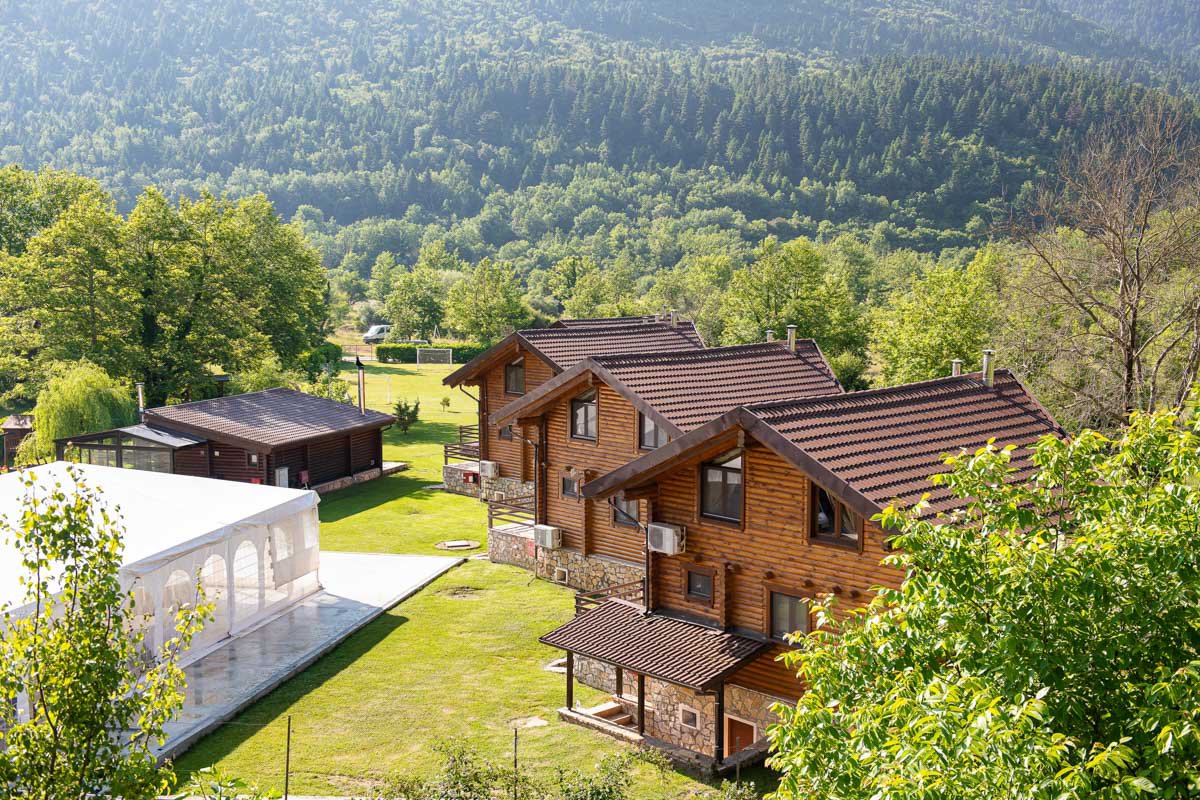 Natura Chalet brvnare.jpg
