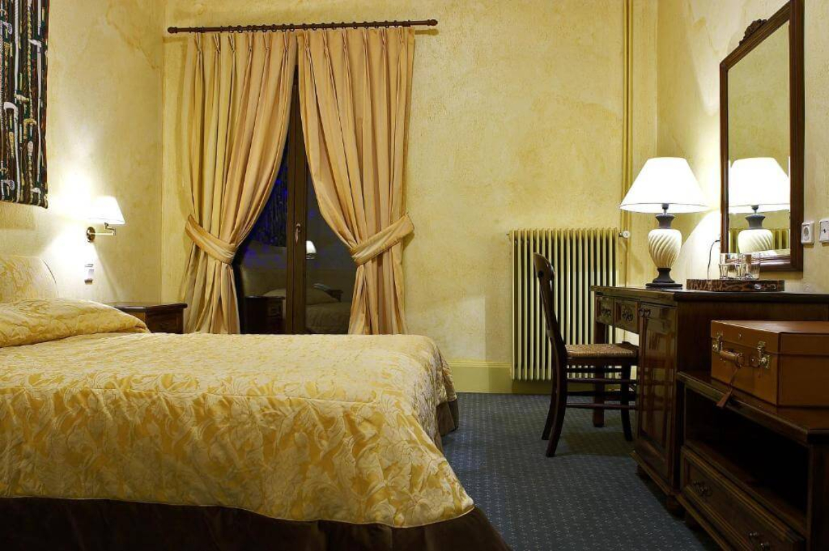 Country Club Hotel & Suites jednokrevetna soba.jpg
