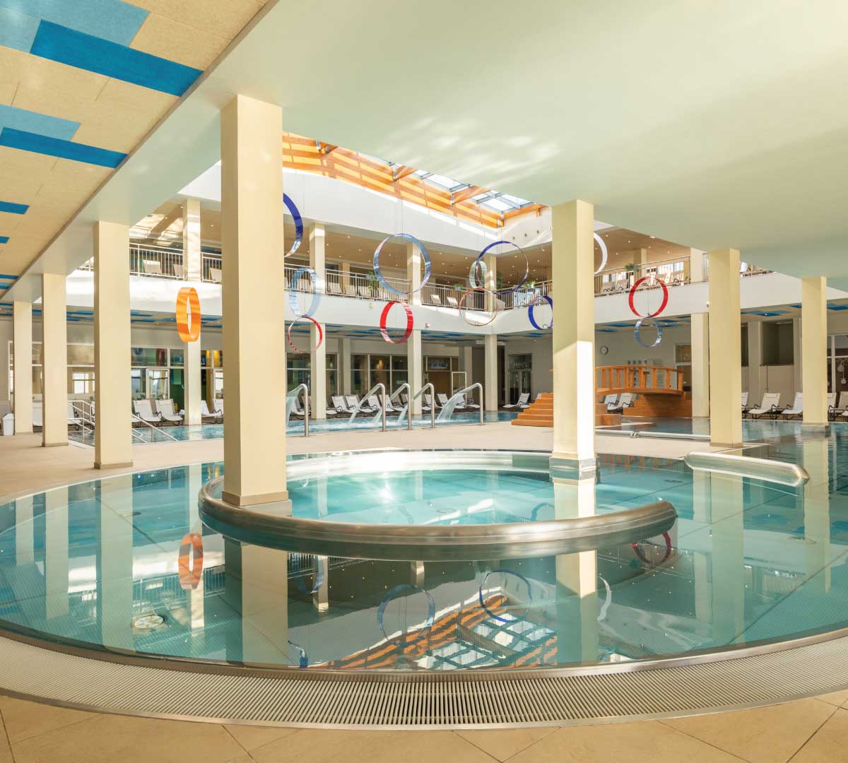 Movenpick Resort and Spa Fruske Terme-Unutrasnji bazeni.jpg