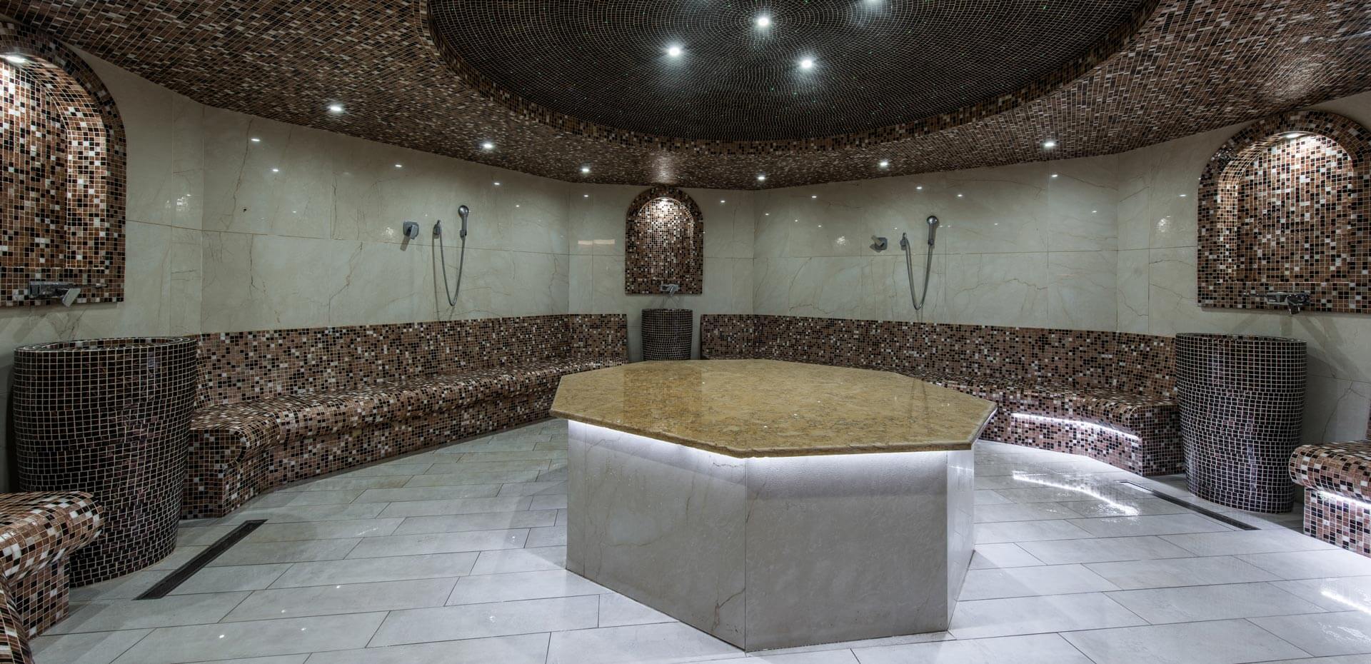 Fontana Hotel-Tursko kupatilo.jpg