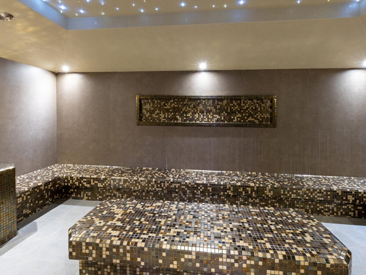 Gorski Hotel & Spa-Parno kupatilo.jpg