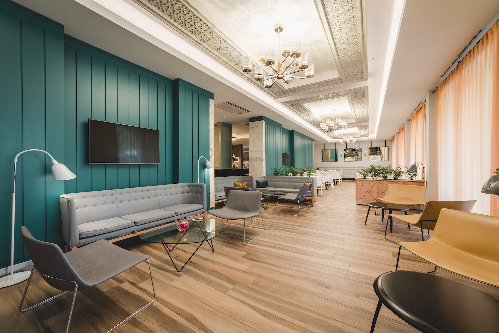 Hotel Budva-Lobby.jpg
