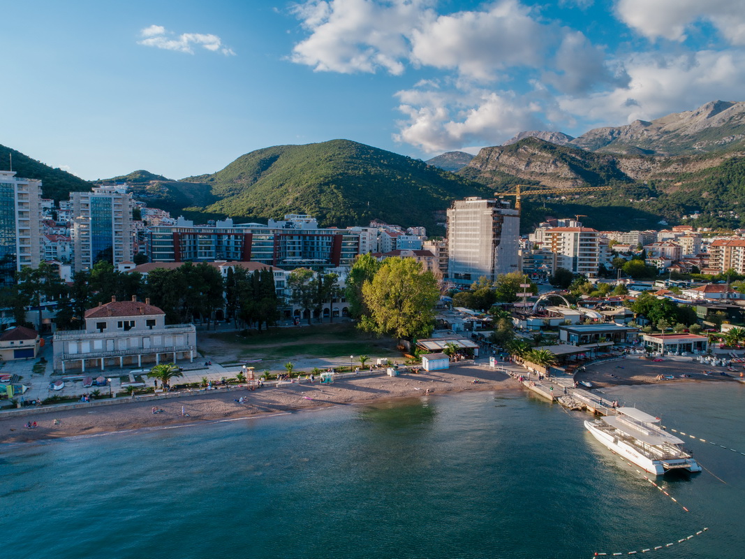 Hotel Budva-Plaza.jpg