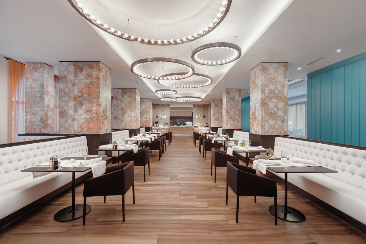 Hotel Budva-Restoran.jpg