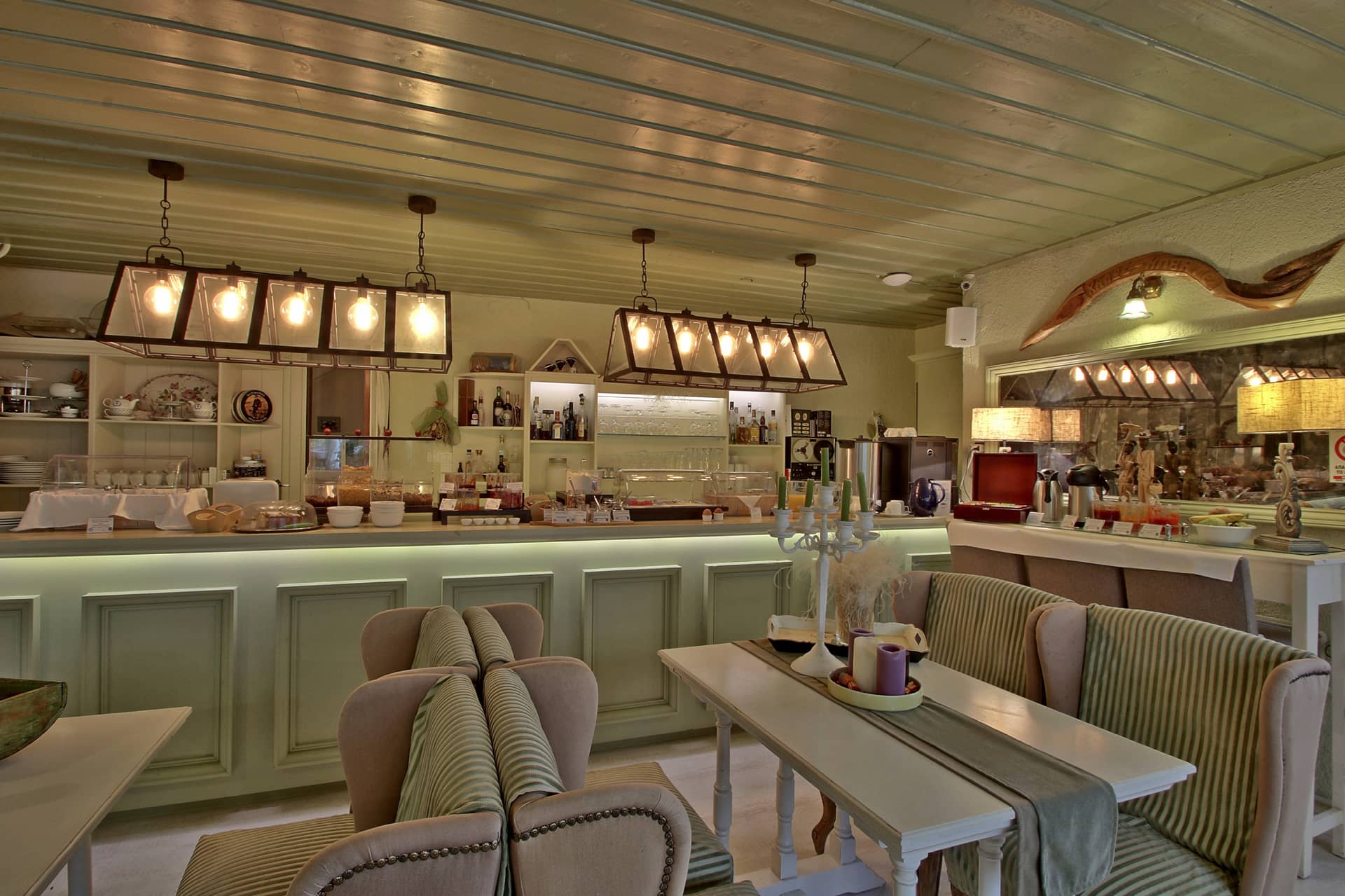 Boutique Hotel Skamnos izgled restorana.jpg