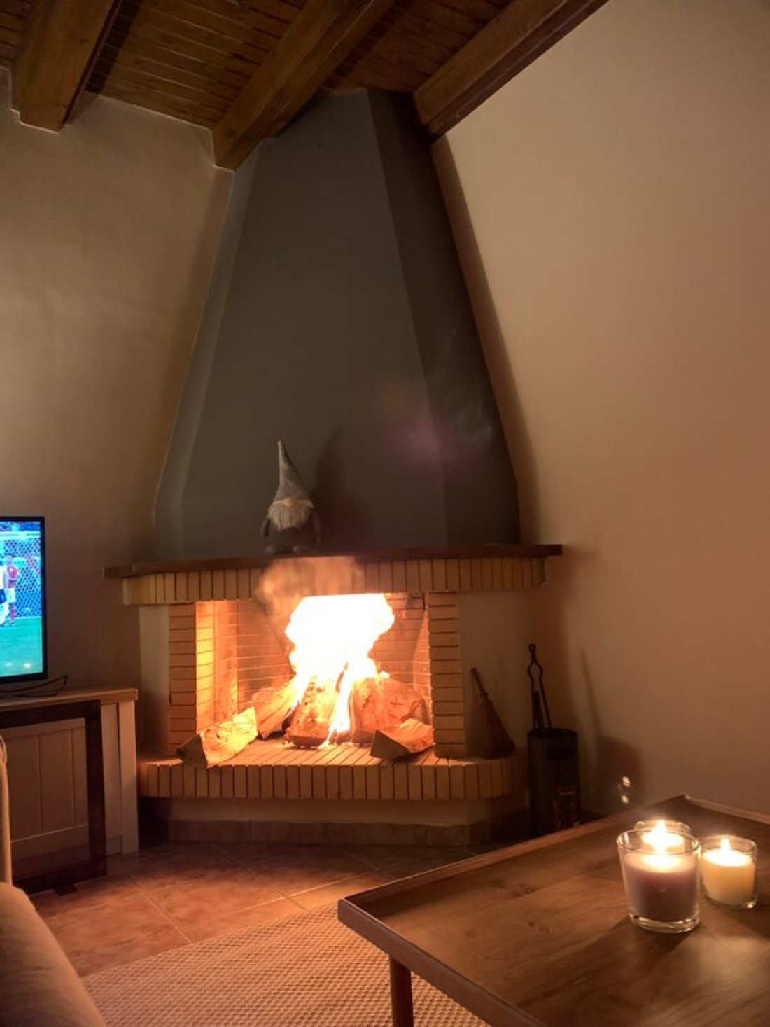 Tagli Resort & Spa villa Tagli kamin.jpg