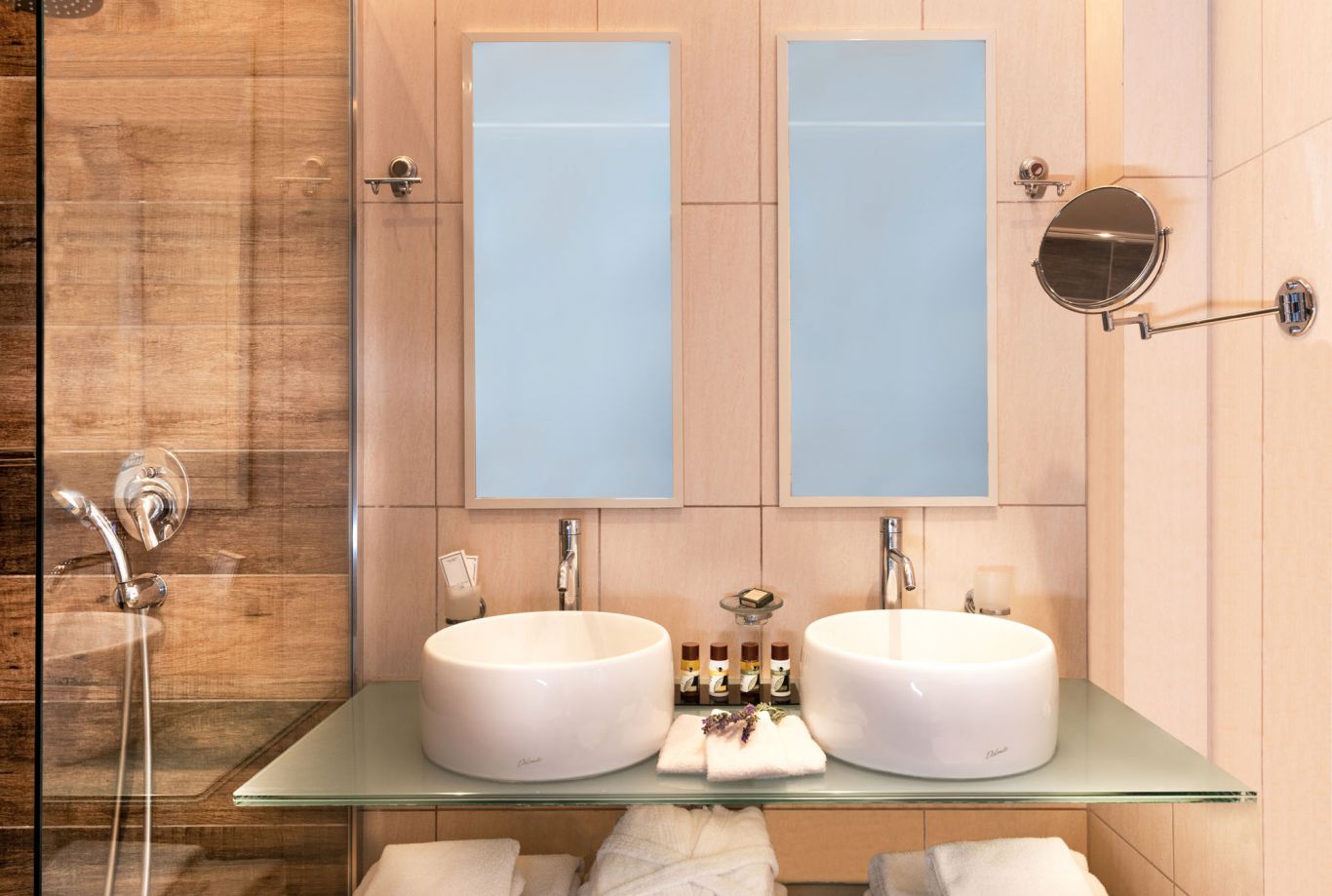 Kassandra Bay Resort Suites & Spa izgled kupatila.jpg