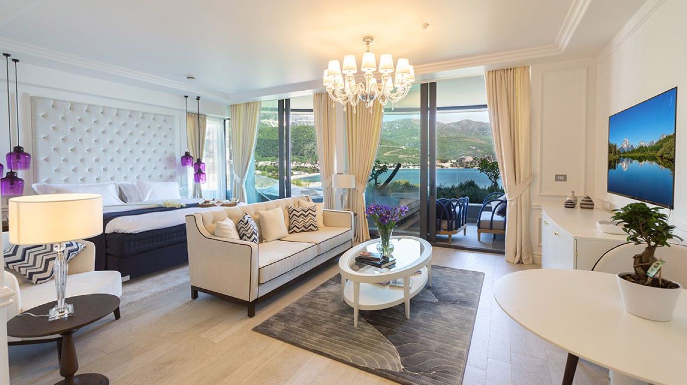 Boutique Hotel Vissi d'Arte-Executive junior suite.jpg