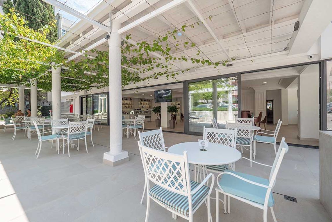 Montenegro Beach Resort Hotel-Poslasticarnica.jpg