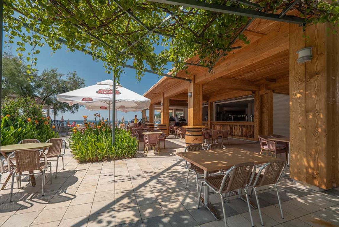 Montenegro Beach Resort-Pivnica.jpg