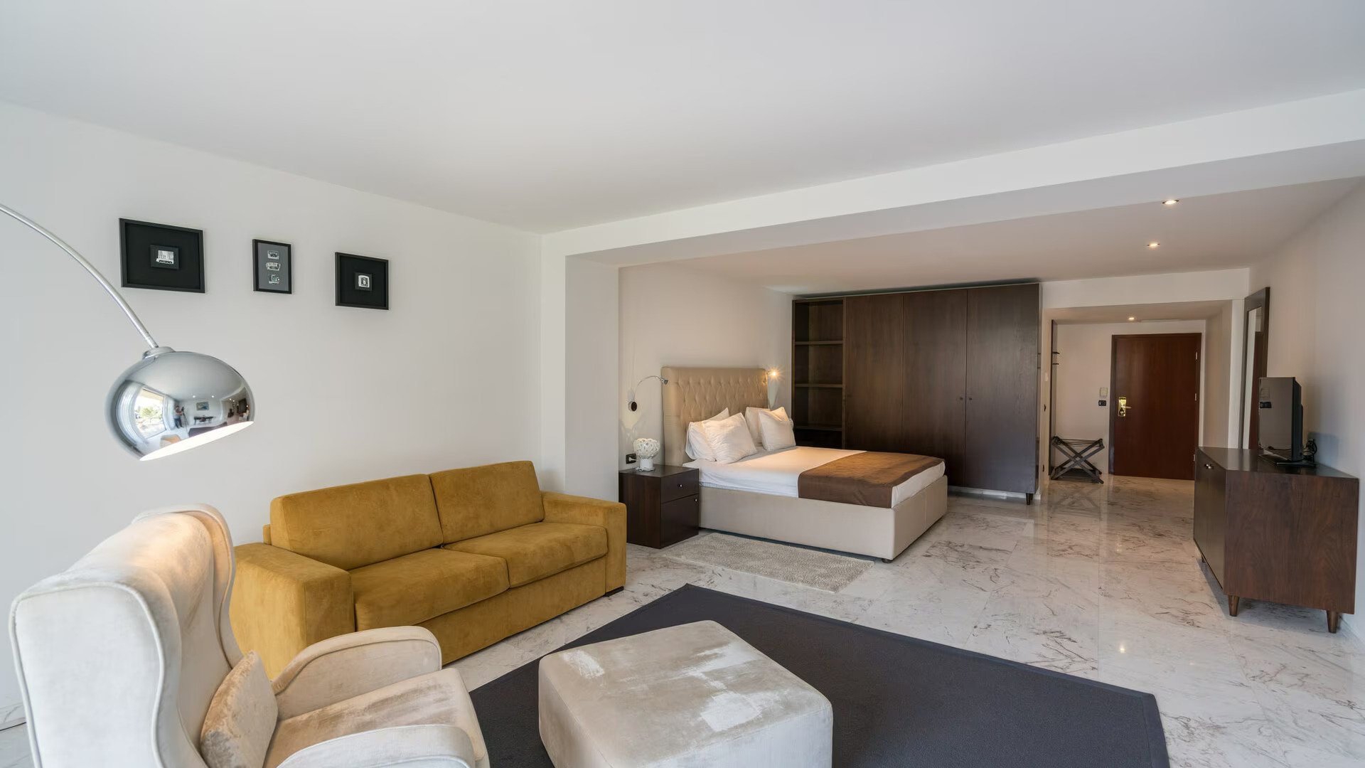 Iberostar Bellevue Hotel-Junior suite.jpg