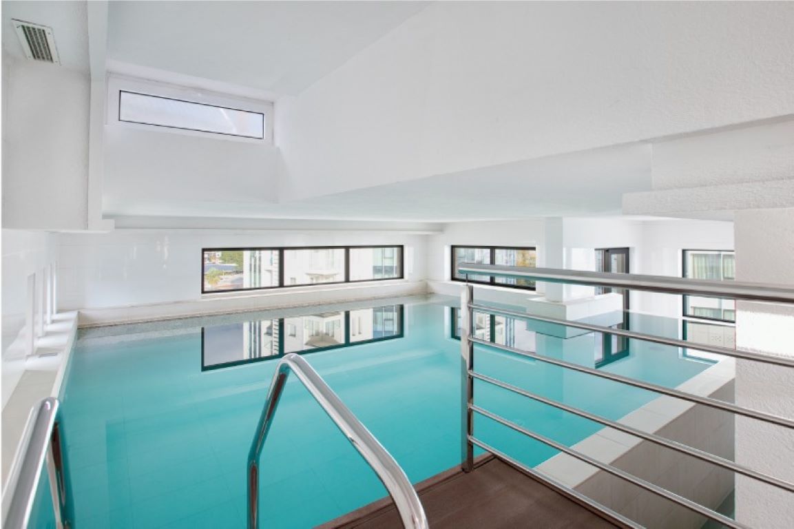 Bracera Hotel-Zatvoreni bazen.jpg