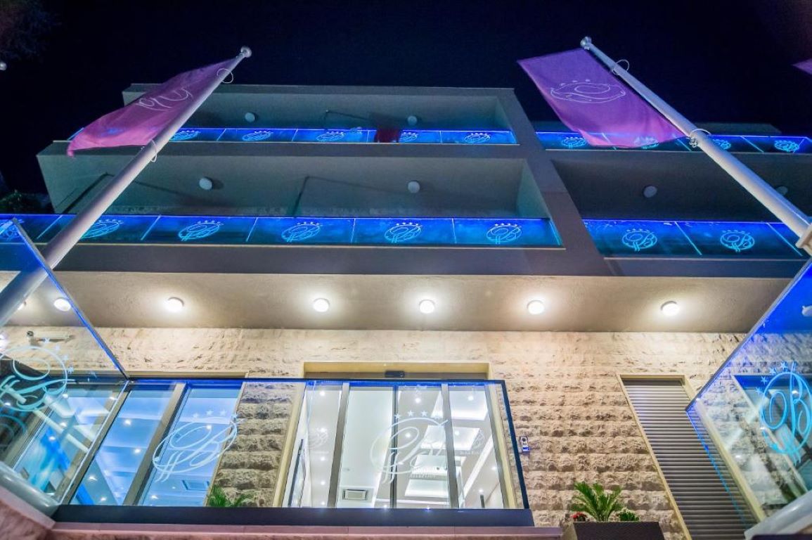 Butua Residence Hotel-Zgrada hotela.jpg