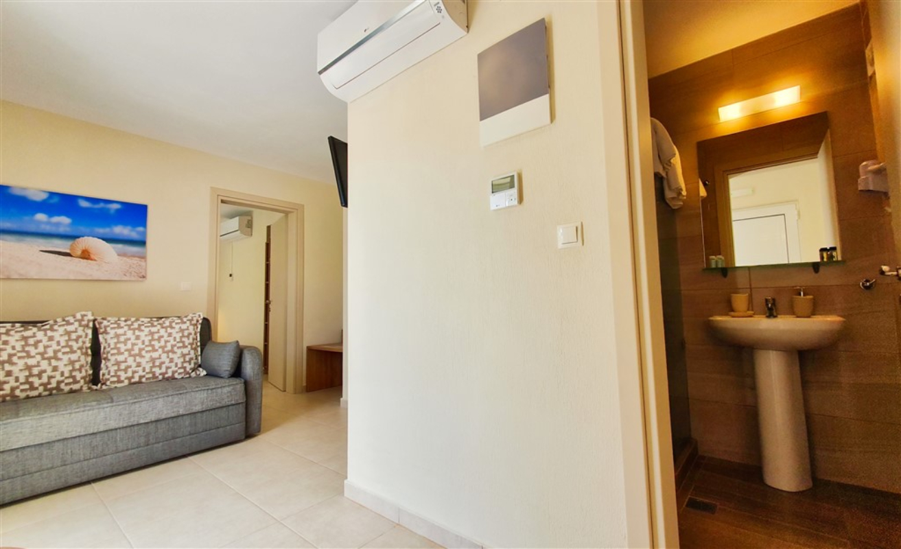 Astra Sarti Luxury Suites apartman u prizemlju.jpg