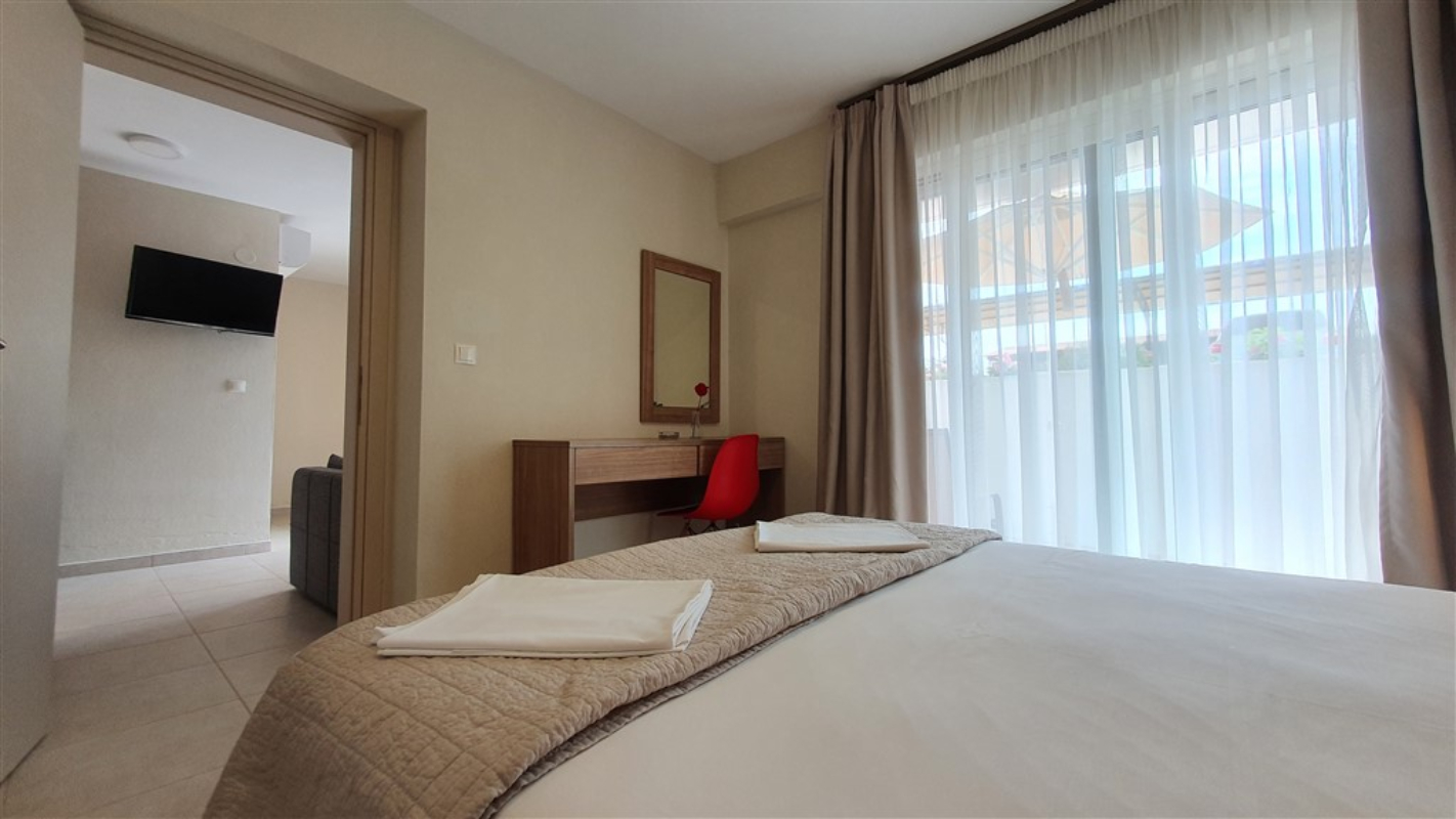 Astra Sarti Luxury Suites izgled apartmana u prizemlju.jpg