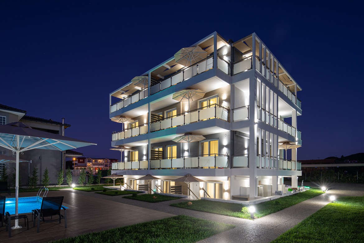 Astra Sarti Luxury Suites izgled hotela.jpeg