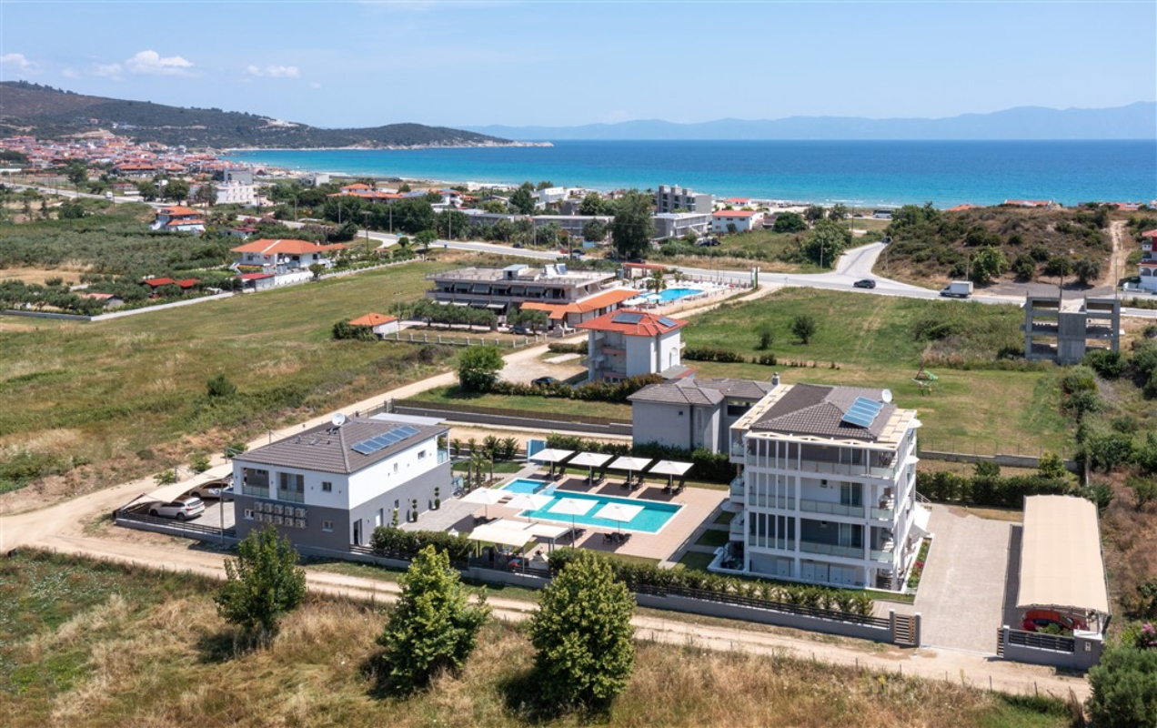 Astra Sarti Luxury Suites spoljni izgled.jpg