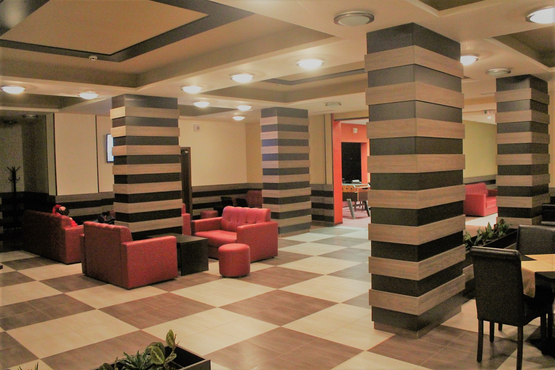 Borovets Green-Lobby.jpg