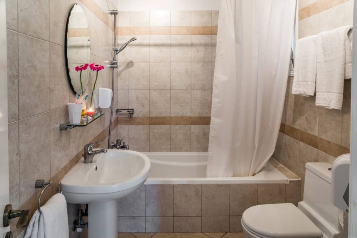 Artemis Cynthia Hotel izgled kupatila.jpg
