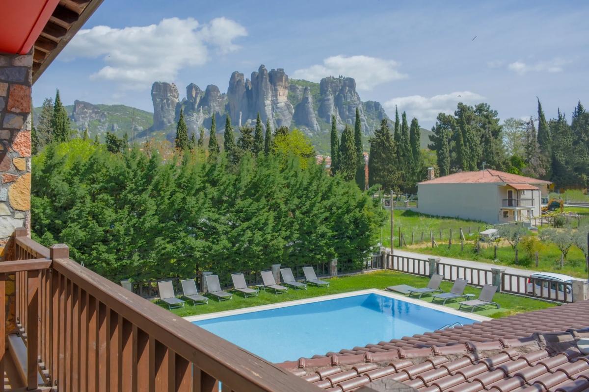 Monastiri Guesthouse izgled bazena.jpg