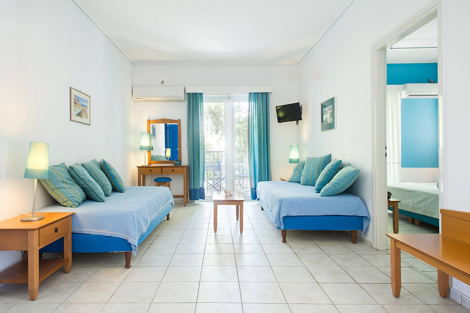 Daphne’s Club Hotel Apartments apartman sa dve sobe.jpg