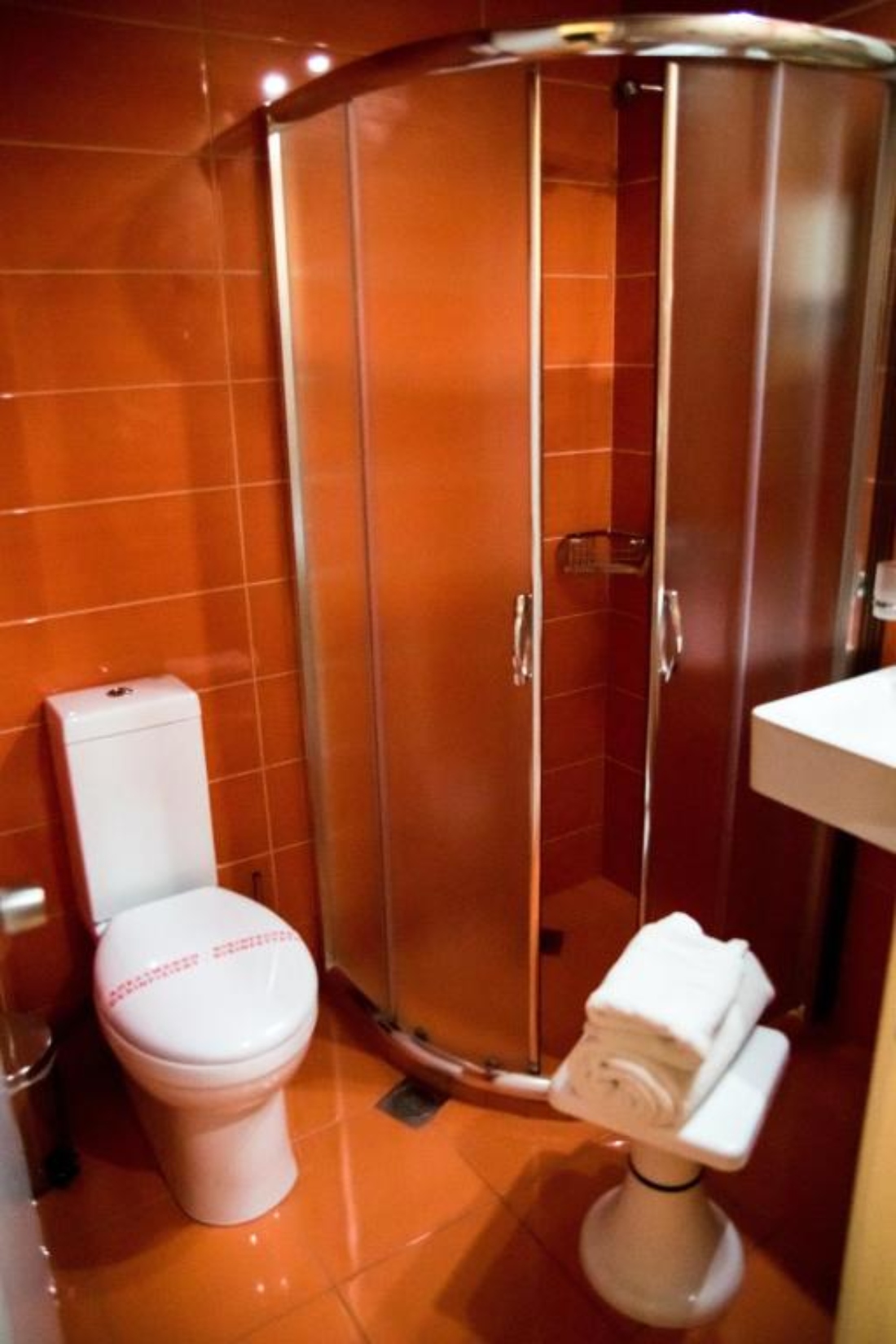 Nafpaktos hotel kupatilo.jpg