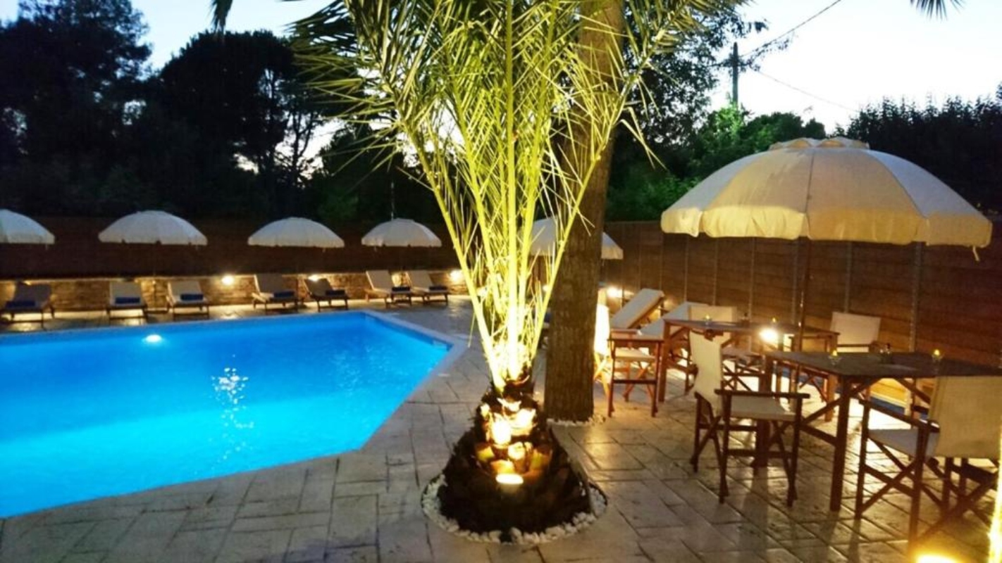Anastazia Luxury Suites & Spa bazen.jpg