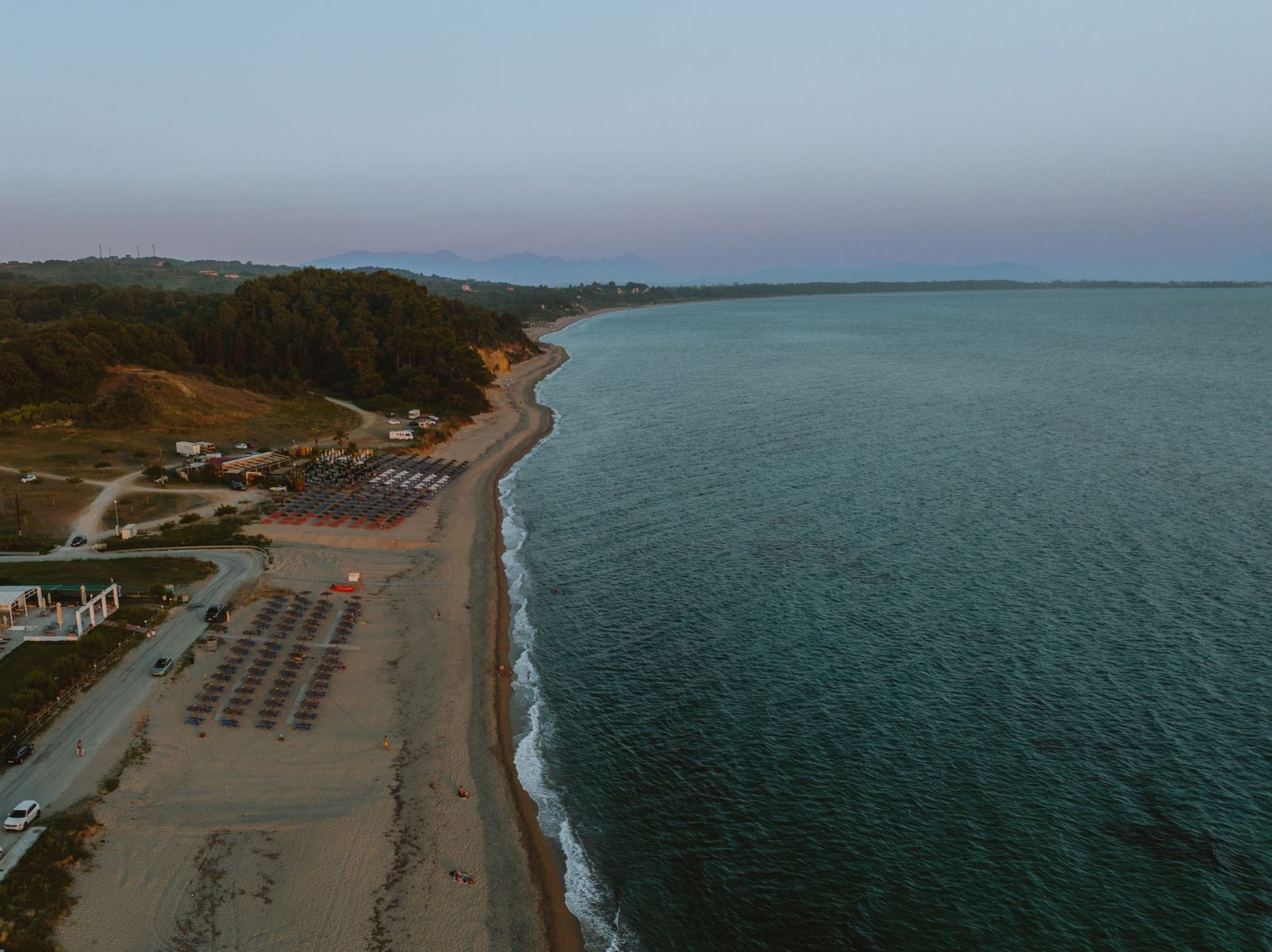 Nama Seaside Villas plaža.jpg
