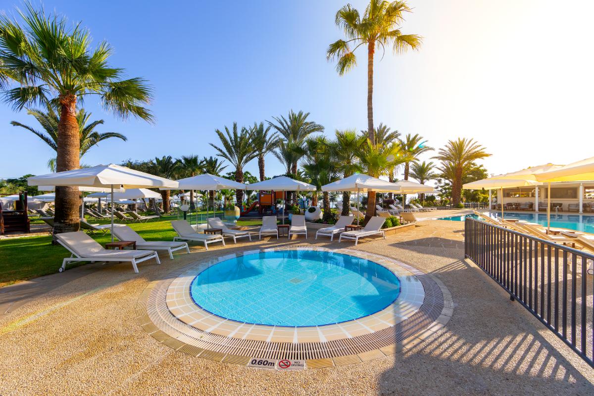 Crystal Spring Beach Hotel bazen za decu.jpg
