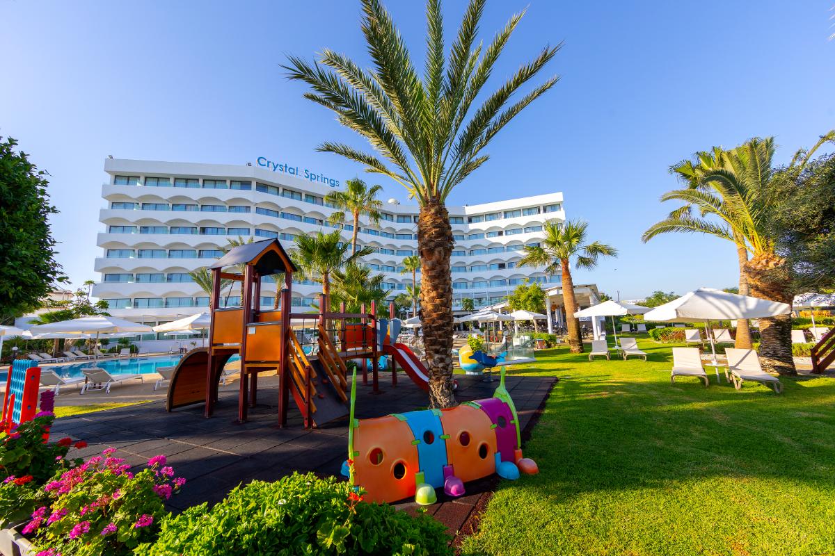 Crystal Spring Beach Hotel dečije igralište.jpg