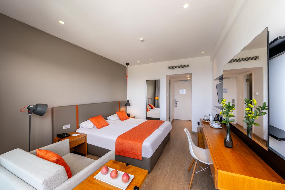 Crystal Spring Beach Hotel izgled superior sobe.jpg