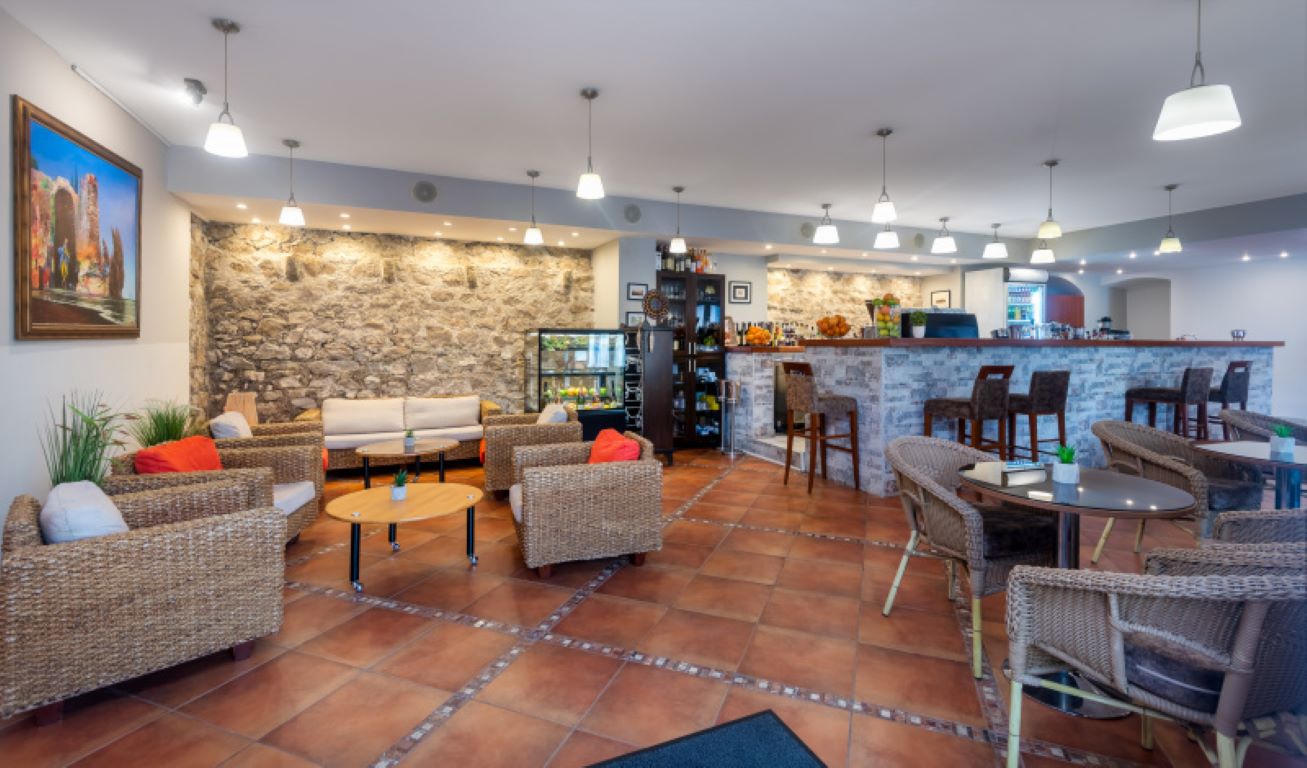 Hunguest Sun Resort Hotel-Bar.jpg