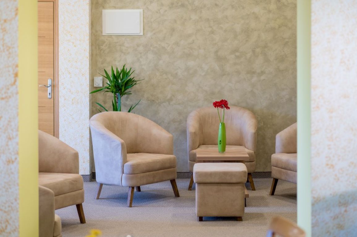 WGrand Hotel-Lobby.jpg