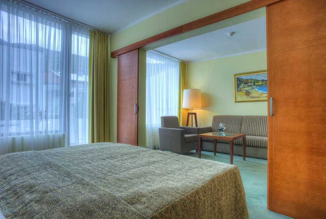 Hotel Rivijera-Porodicna soba.jpg