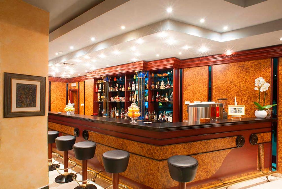 Rivijera Hotel-Bar.jpg