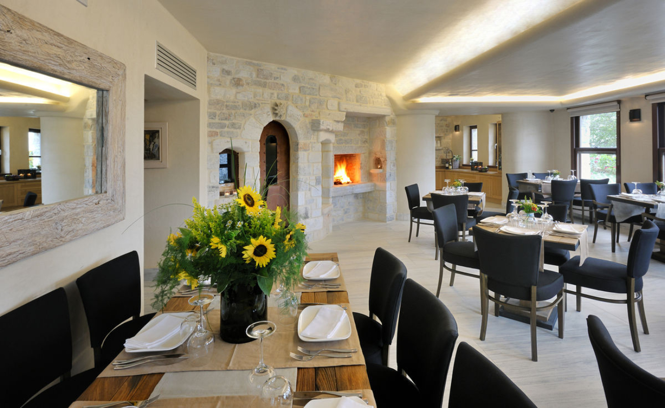 Valeni Boutique Hotel izgled bara.jpg
