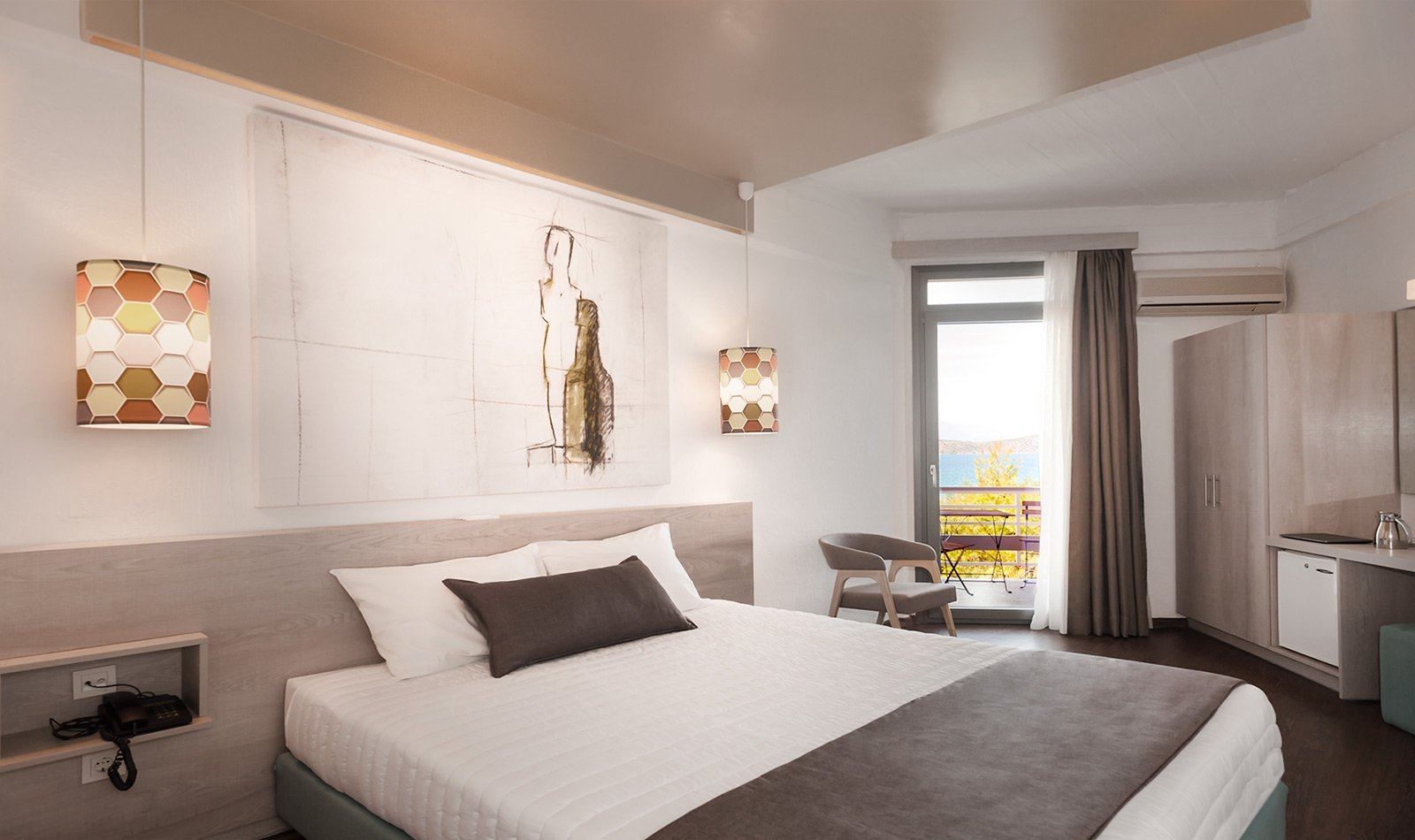 The Grove Seaside hotel izgled standardne sobe.jpg
