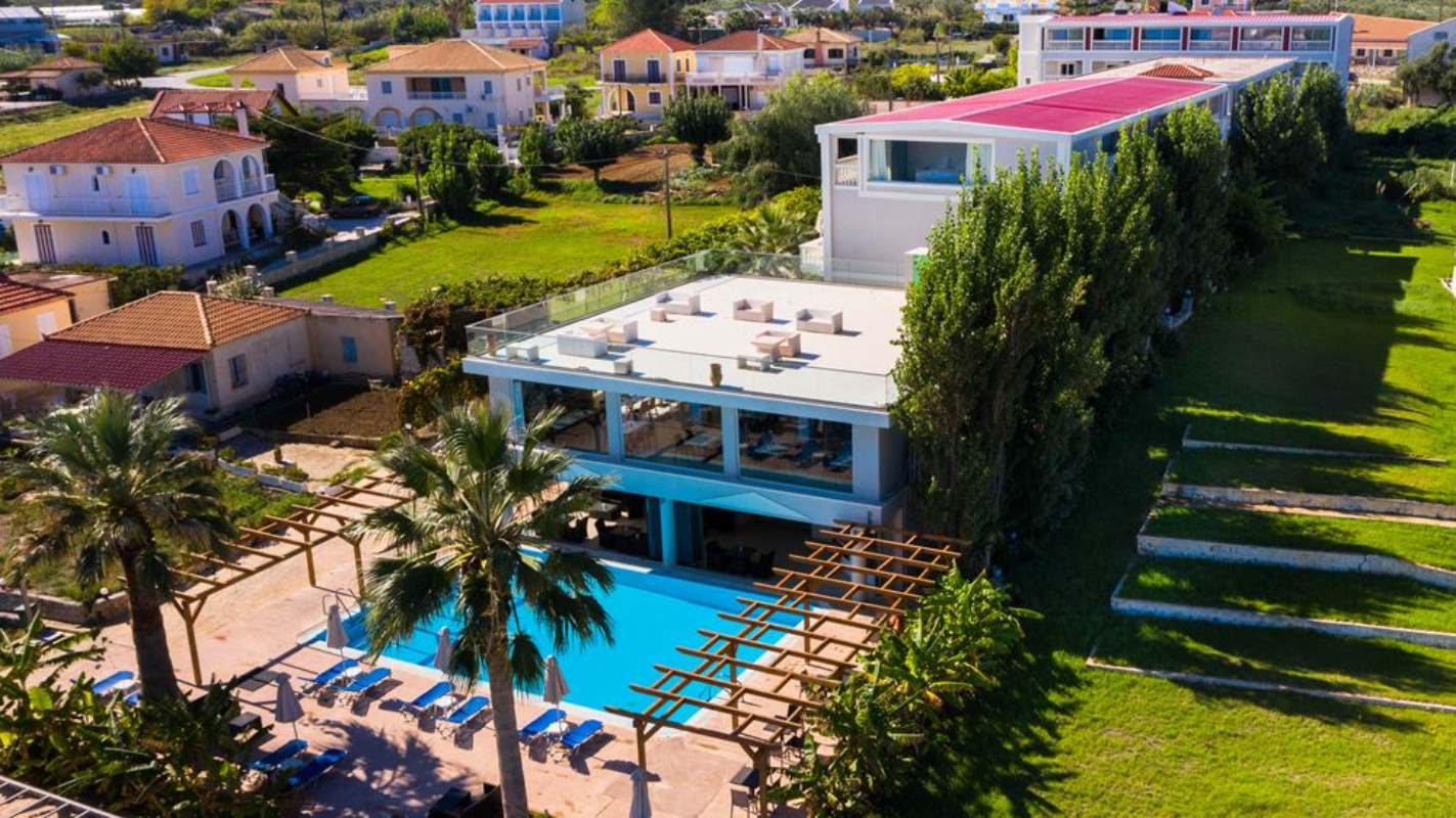 Belussi Beach Hotel & Suites spoljni izgled.jpg