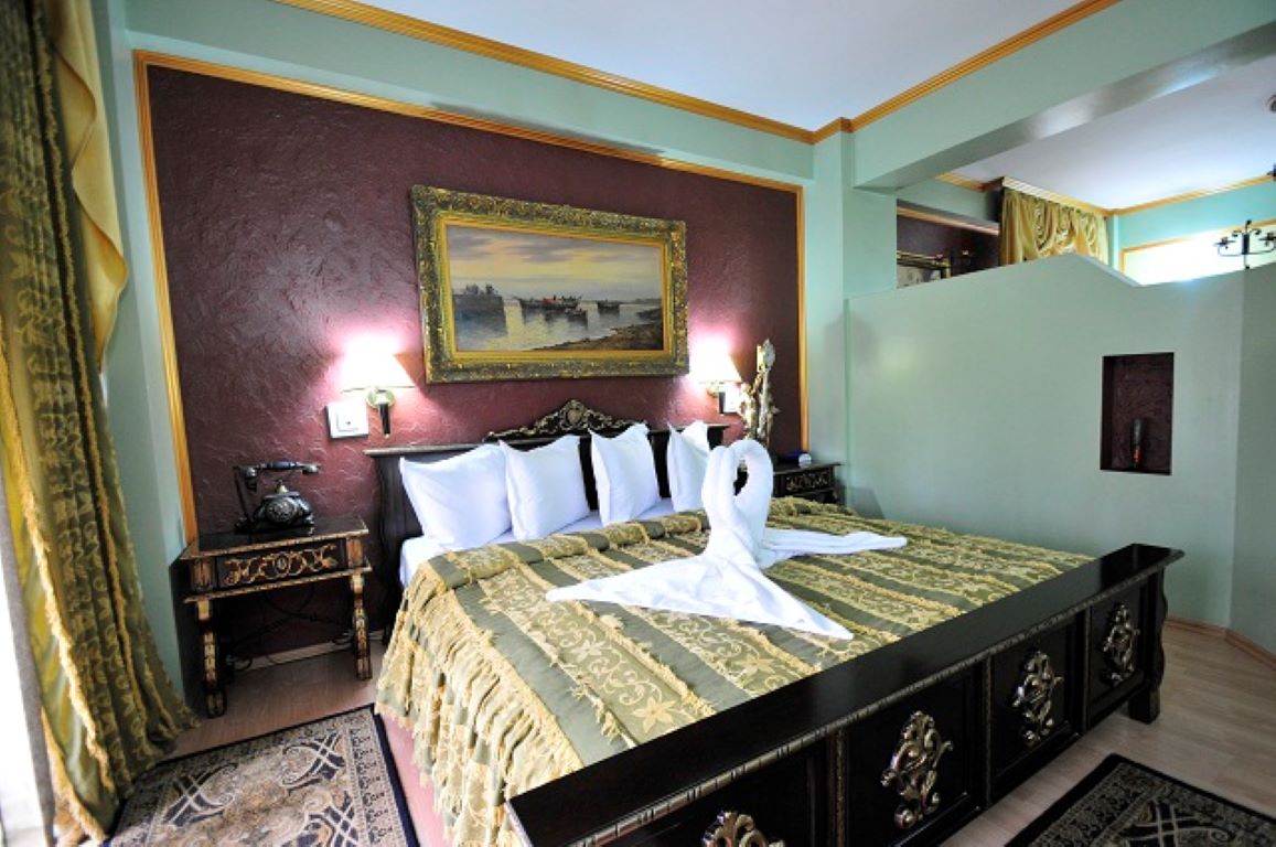 Ambassador Hotel-Executive apartman.jpg