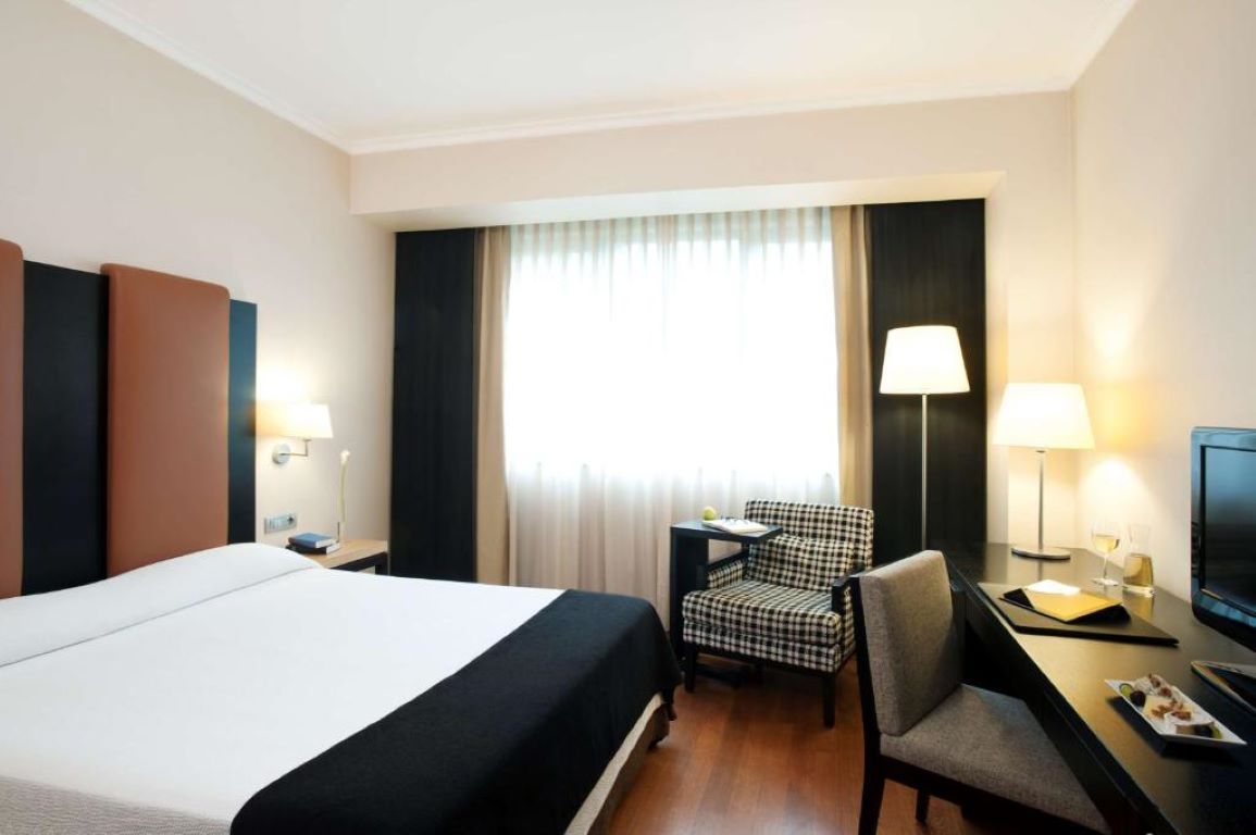 Hotel NH Timisoara-Standard room.jpg