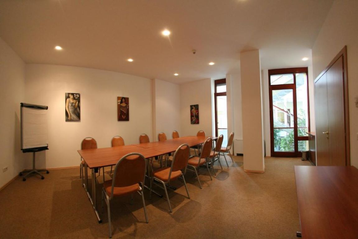 Savoy Hotel-Sala za konferencije.jpg
